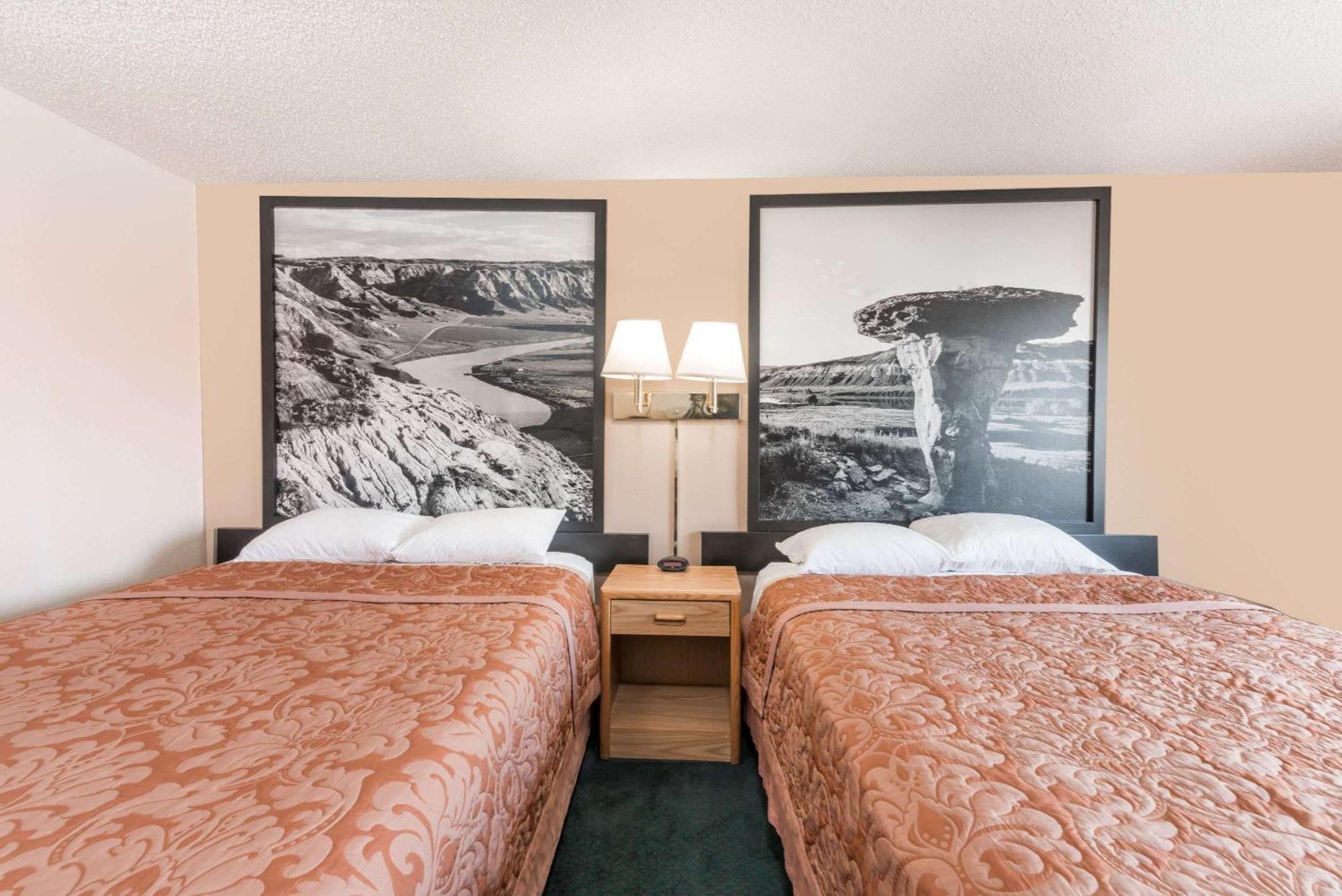 Super 8 By Wyndham Glendive Hotel Luaran gambar