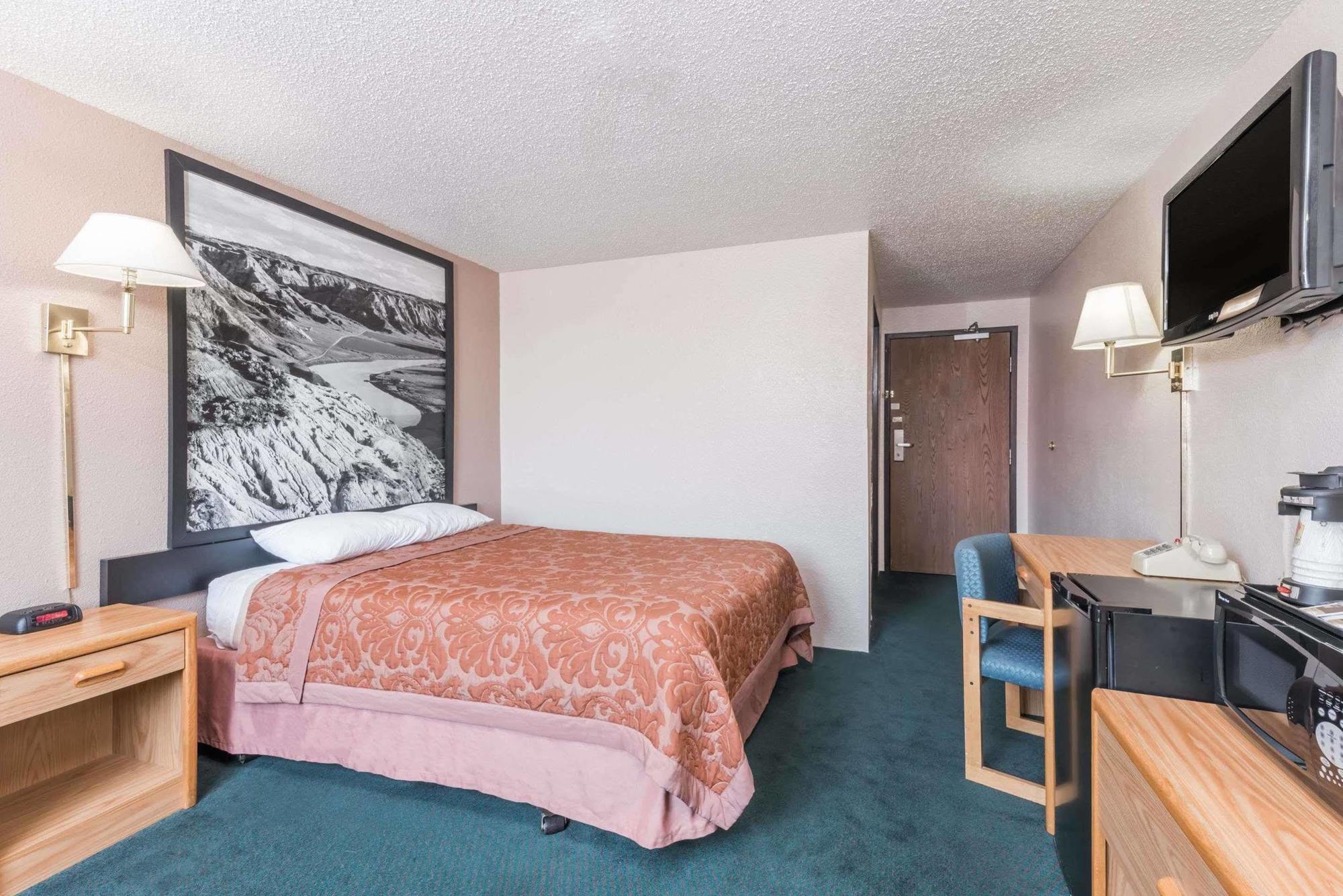 Super 8 By Wyndham Glendive Hotel Luaran gambar